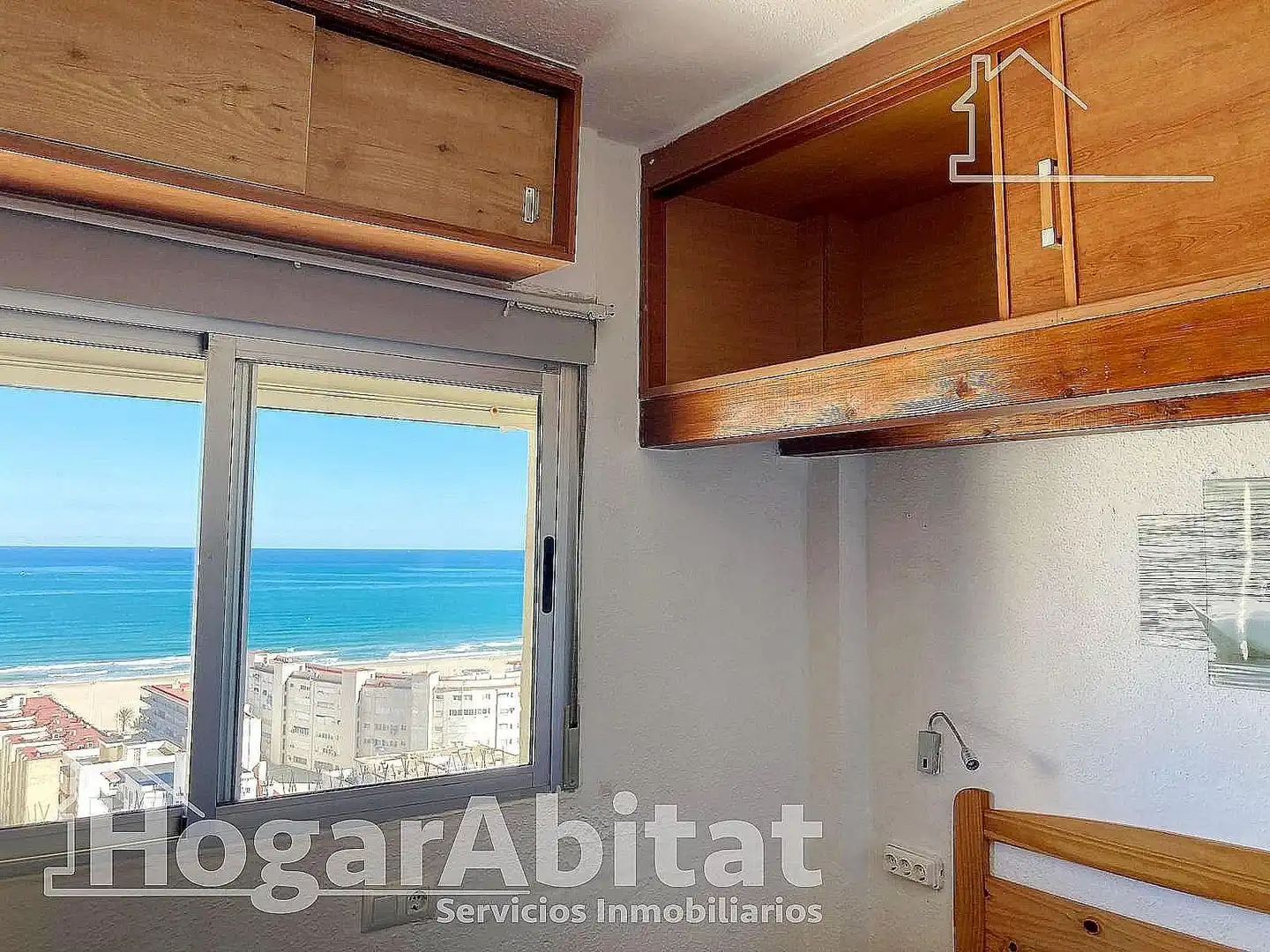 Schlafzimmer von Wohnung zum Verkauf in Gandia mit Klimaanlage, Privatgarten und Gemeinschaftspool