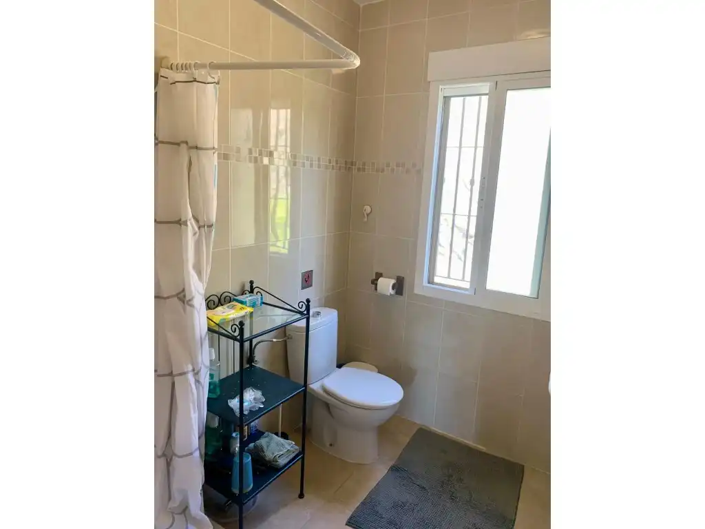 Bany de Casa o xalet en venda en Viñuela amb Aire condicionat, Jardí privat i Terrassa