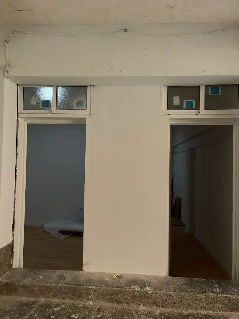 Commercial properties for sale in Barcelona  with Heating and Furnished