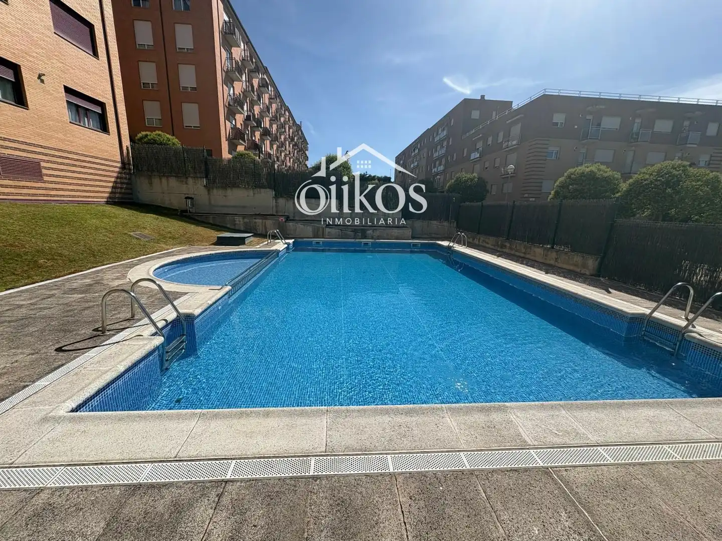 Piso en venta en Salamanca con Calefacción, Parquet y Piscina