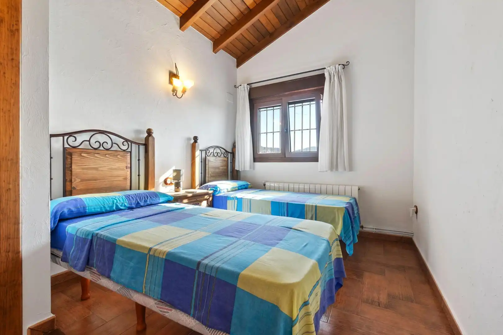 Detached house with pool to rent in Onil, imagen 33