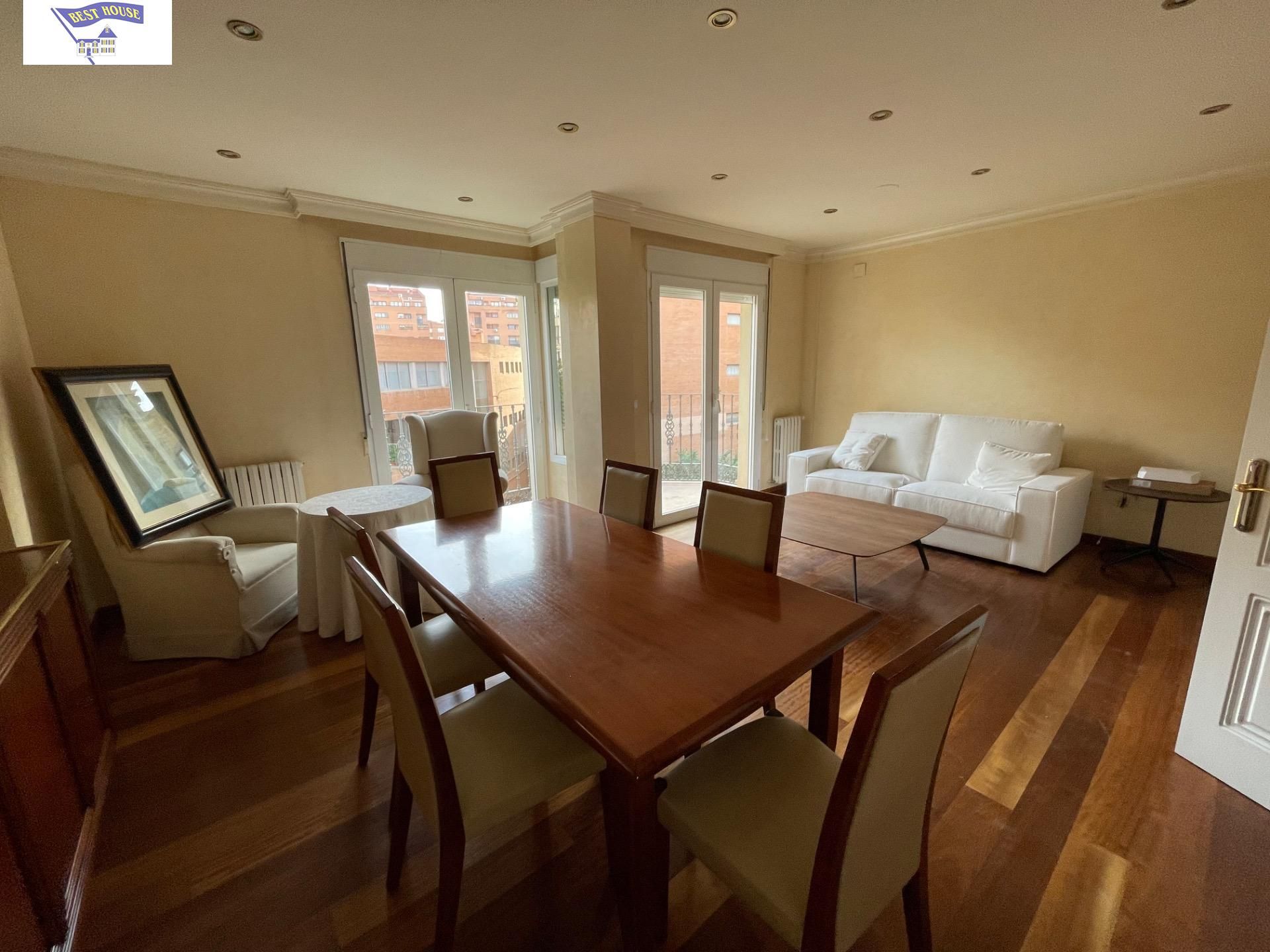 Comedor de Piso de alquiler en  Albacete Capital con Calefacción, Terraza y Trastero