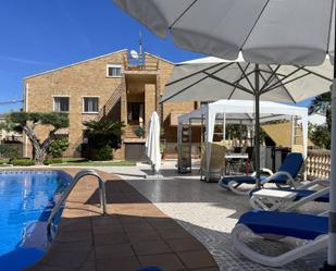 Piscina de Casa o xalet en venda en El Vendrell amb Terrassa i Piscina