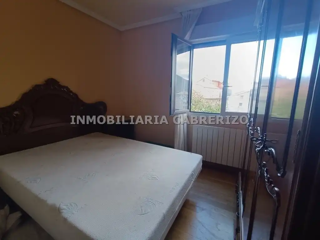 Habitación de Casa o chalet en venta en Ribafrecha con Calefacción, Parquet y Terraza