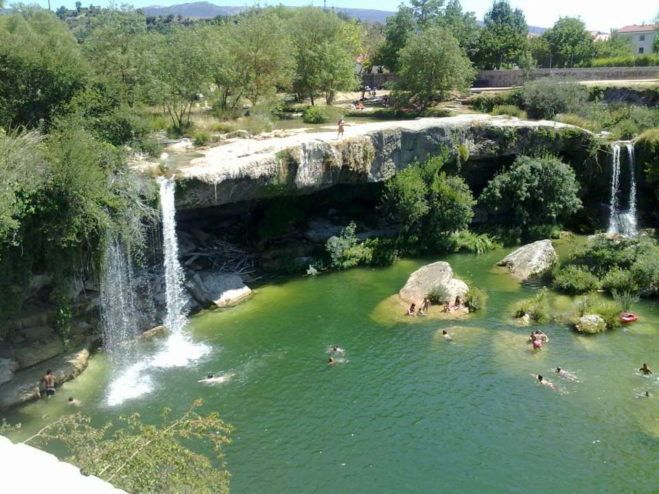 Piscina de Casa o xalet en venda en Valle de Tobalina amb Calefacció i Jardí privat