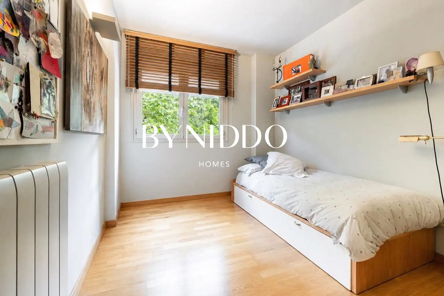 Bedroom of Flat for sale in Sant Cugat del Vallès  with Air Conditioner, Heating and Private garden