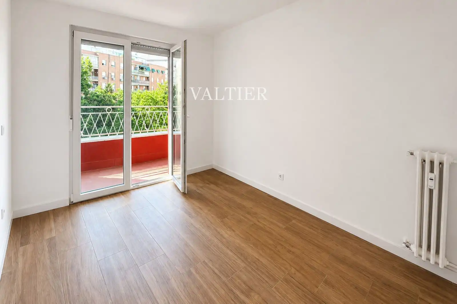 Schlafzimmer von Wohnung zur Miete in Madrid mit Terrasse