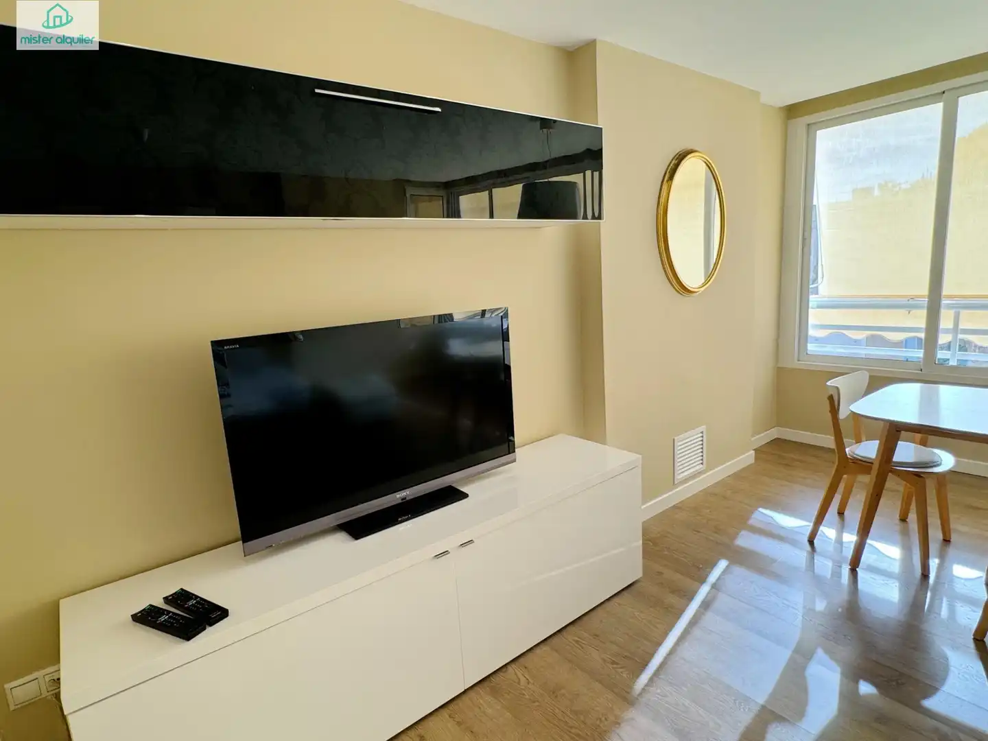 Sala de estar de Apartamento de alquiler en Sant Joan d'Alacant con Aire acondicionado, Jardín privado y Terraza