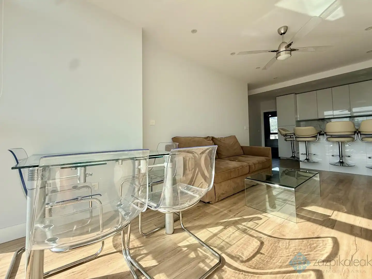 Living room of Flat for rent in Bilbao   with Heating and Furnished