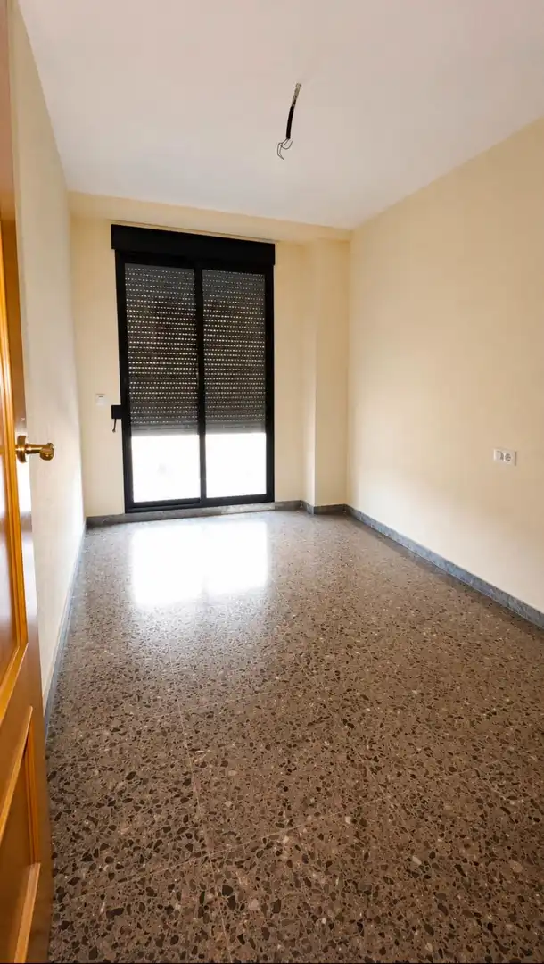 Flat with terrace for sale in Calle AGULLENT, imagen 4