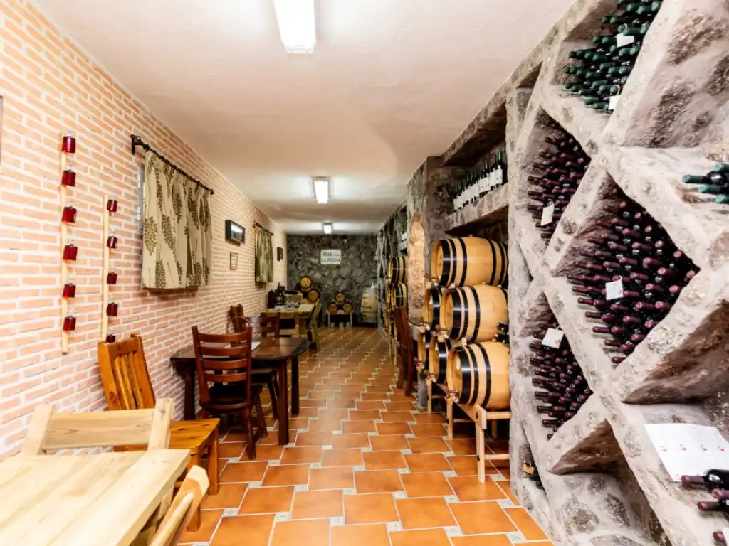 Casa o chalet en venta en Espinoso del Rey con Terraza, Piscina y Amueblado