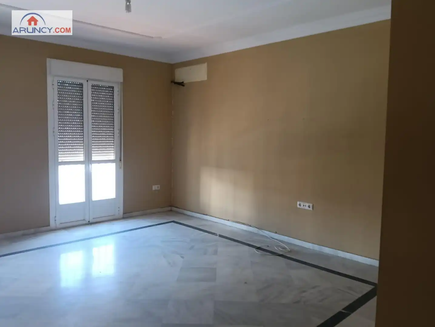 Flat for sale in Villaverde del Río  with Terrace