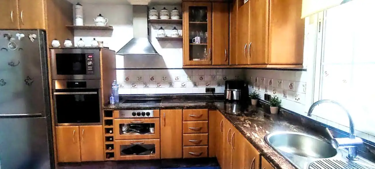 Küche von Wohnung zum Verkauf in Linares mit Klimaanlage und Heizung