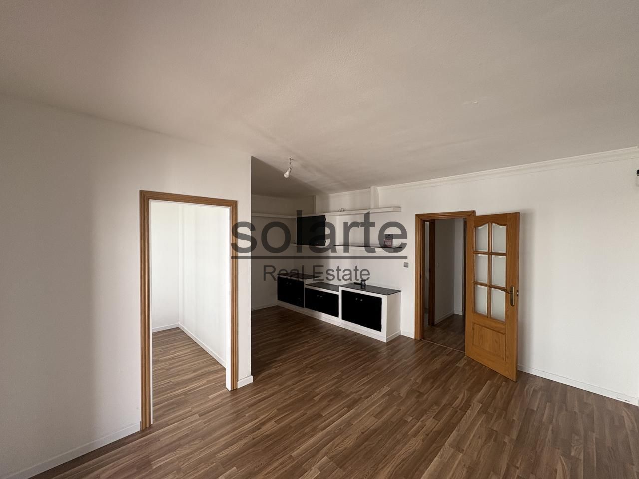 Living room of Flat for sale in Premià de Mar  with Air Conditioner, Parquet flooring and Balcony