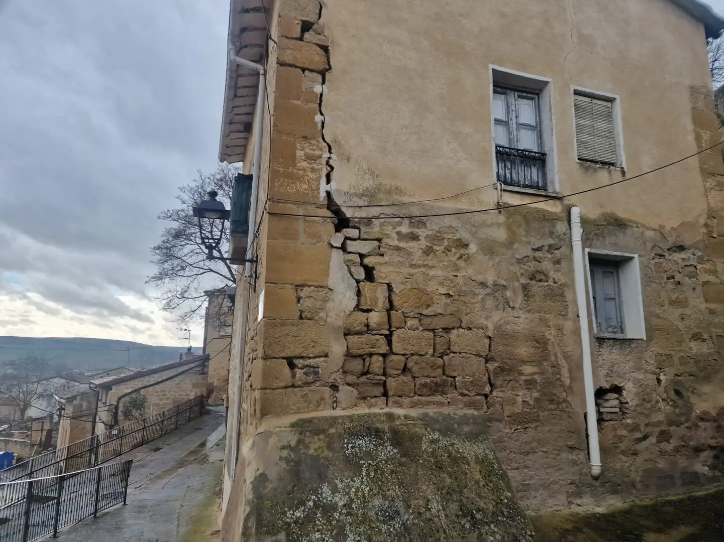 Vista exterior de Casa adosada en venda en Treviana