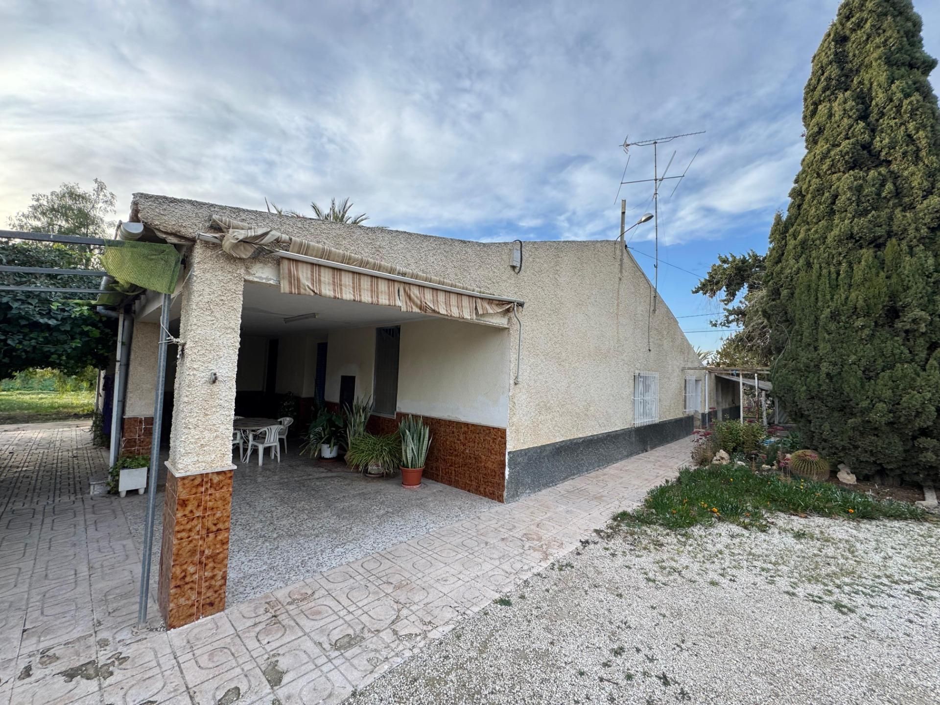 Exterior view of House or chalet for sale in Elche / Elx  with Private garden, Terrace and Storage room