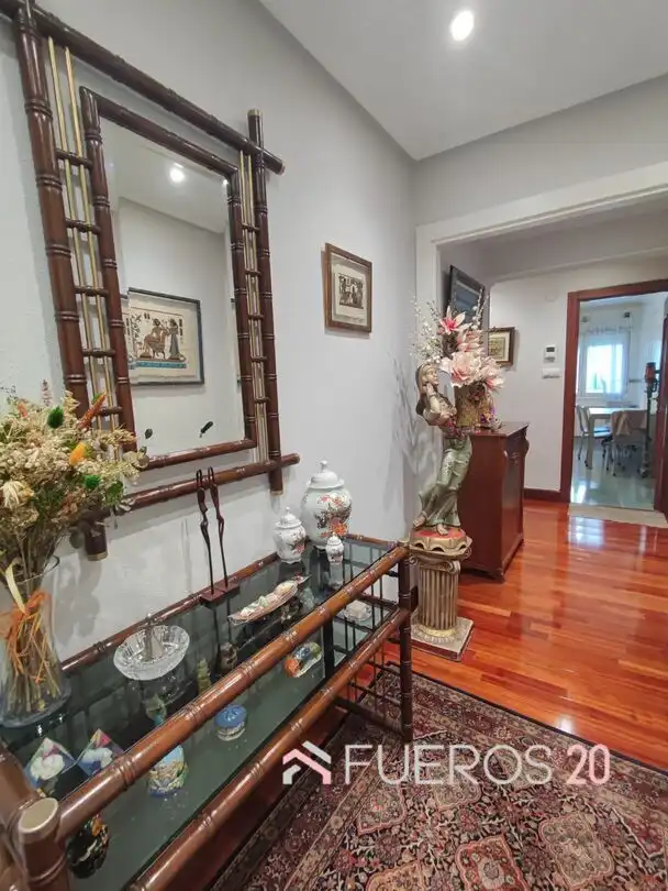 Flat for sale in Rontegui - Pormetxeta
