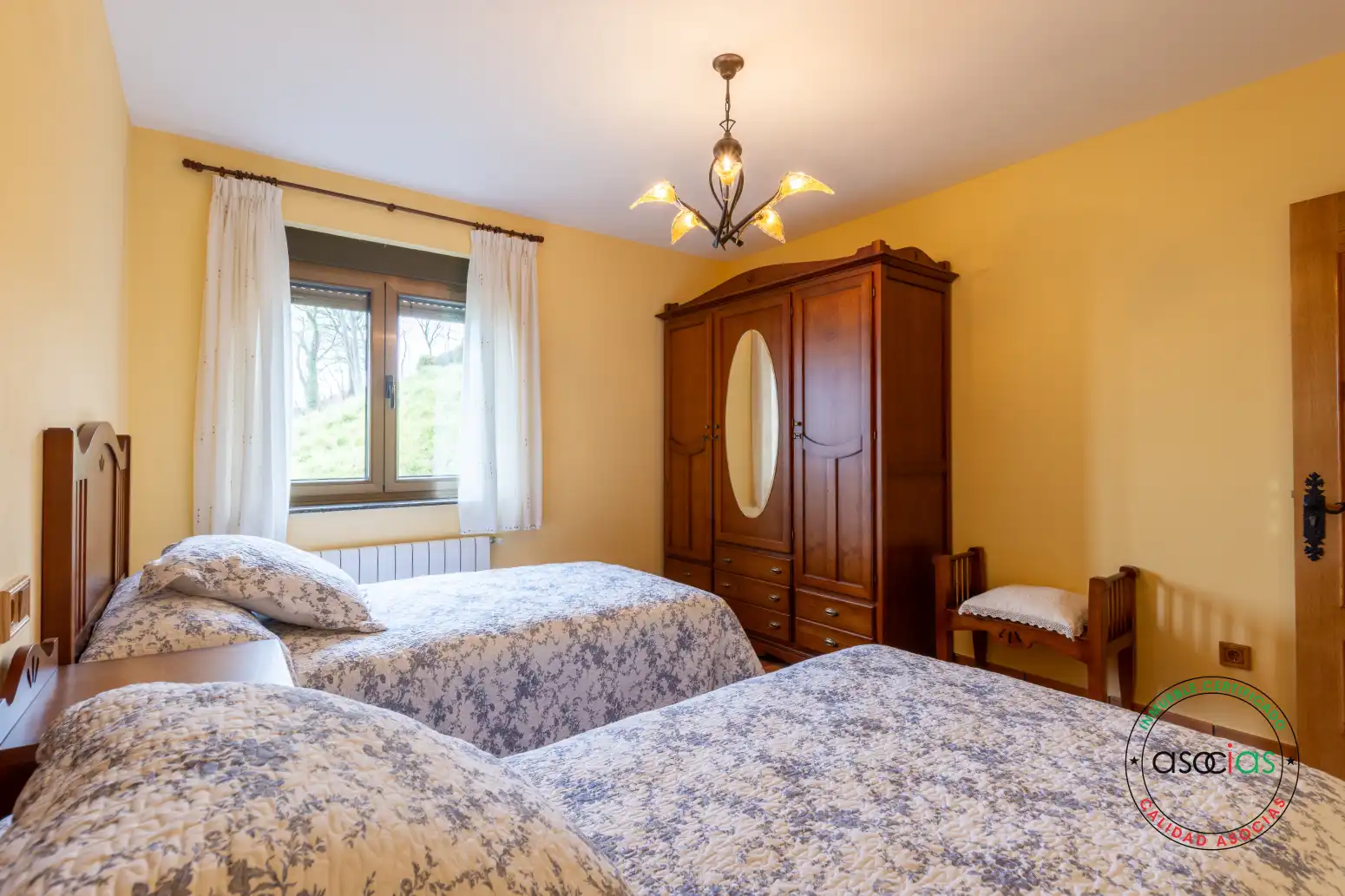 Dormitori de Casa o xalet en venda en Tineo amb Calefacció