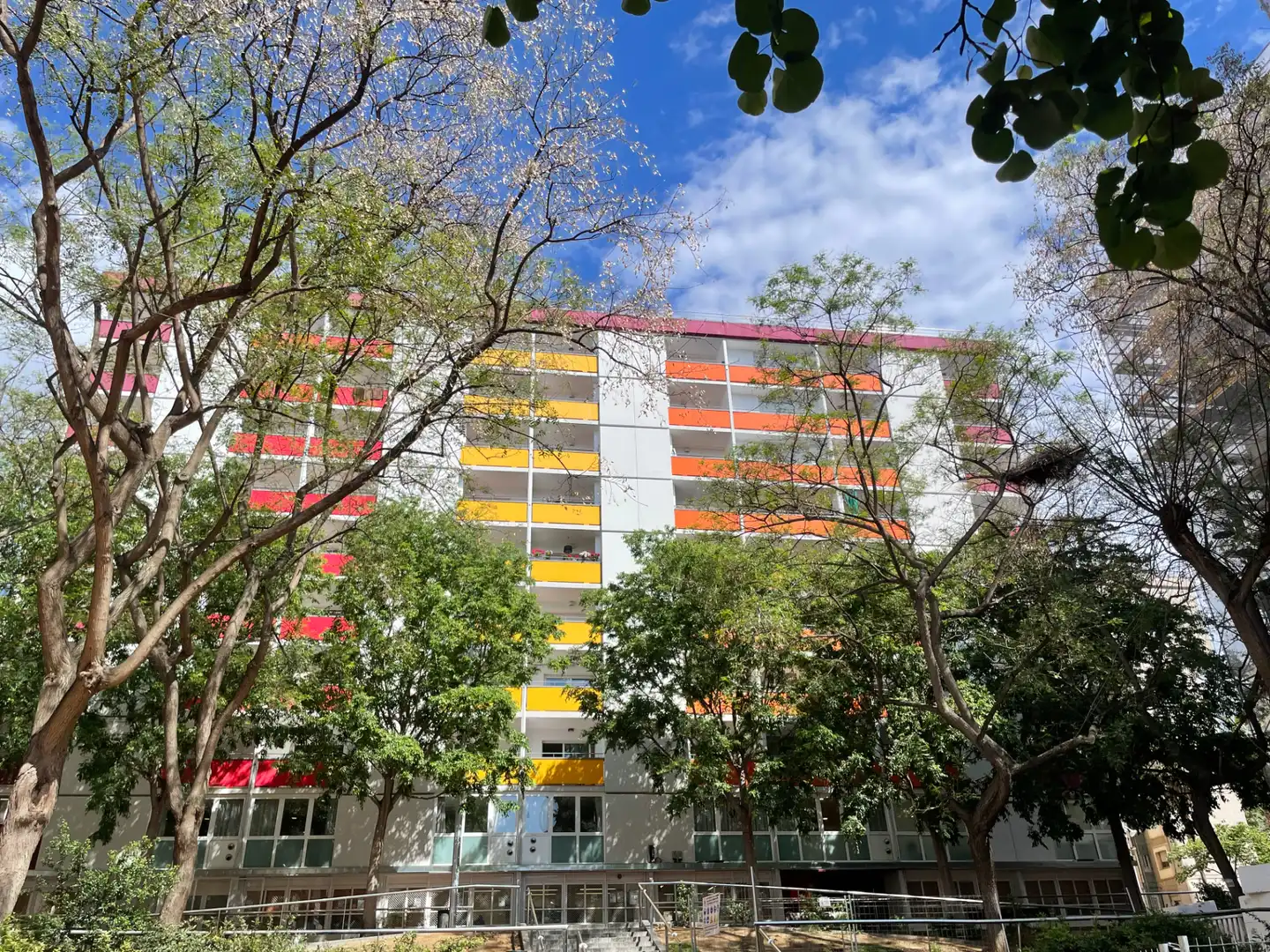Vista exterior de Piso en venta en  Barcelona Capital con Calefacción, Amueblado y Balcón