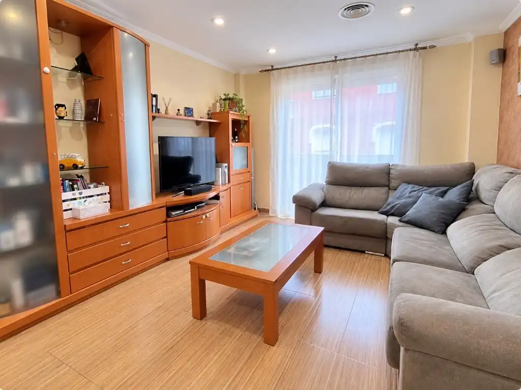 Sala de estar de Piso en venta en Bellreguard con Aire acondicionado y Balcón