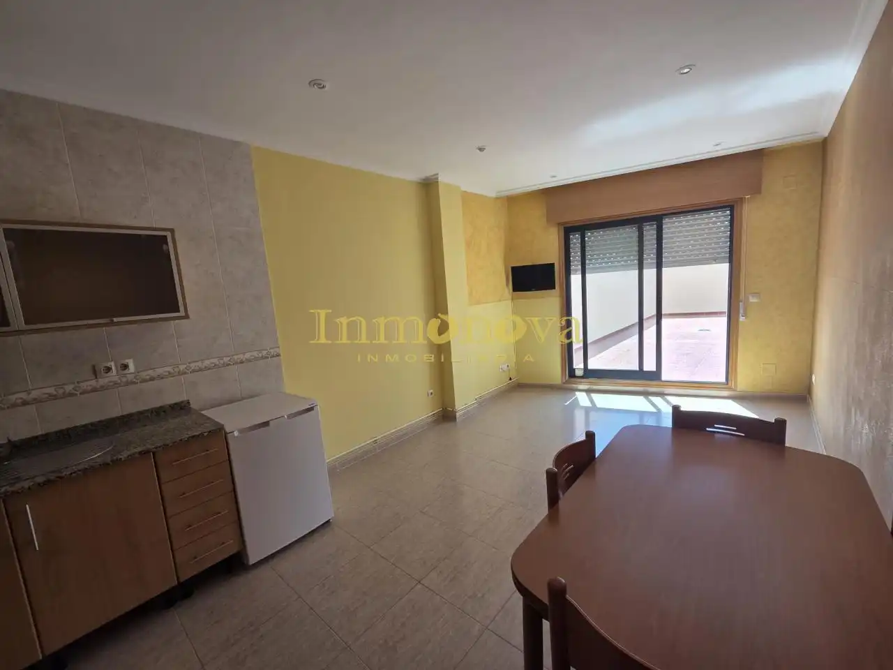Piso en venta en Salceda de Caselas con Calefacción, Trastero y Amueblado