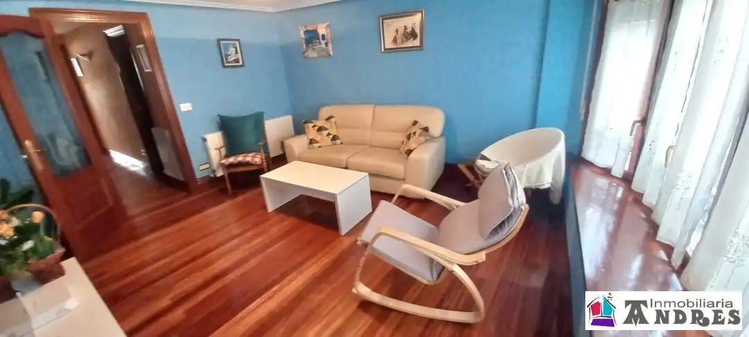 Sala de estar de Edificio en venta en Bermeo