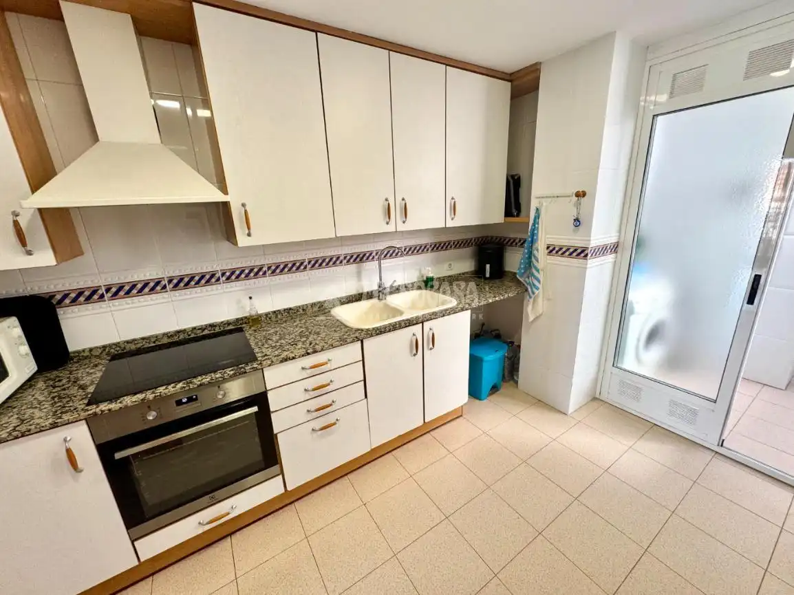 Kitchen of Attic for sale in Paterna  with Air Conditioner, Parquet flooring and Terrace