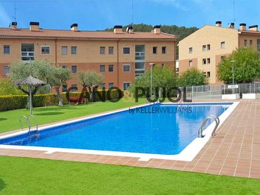 Flat with pool for sale in Corbera de Llobregat