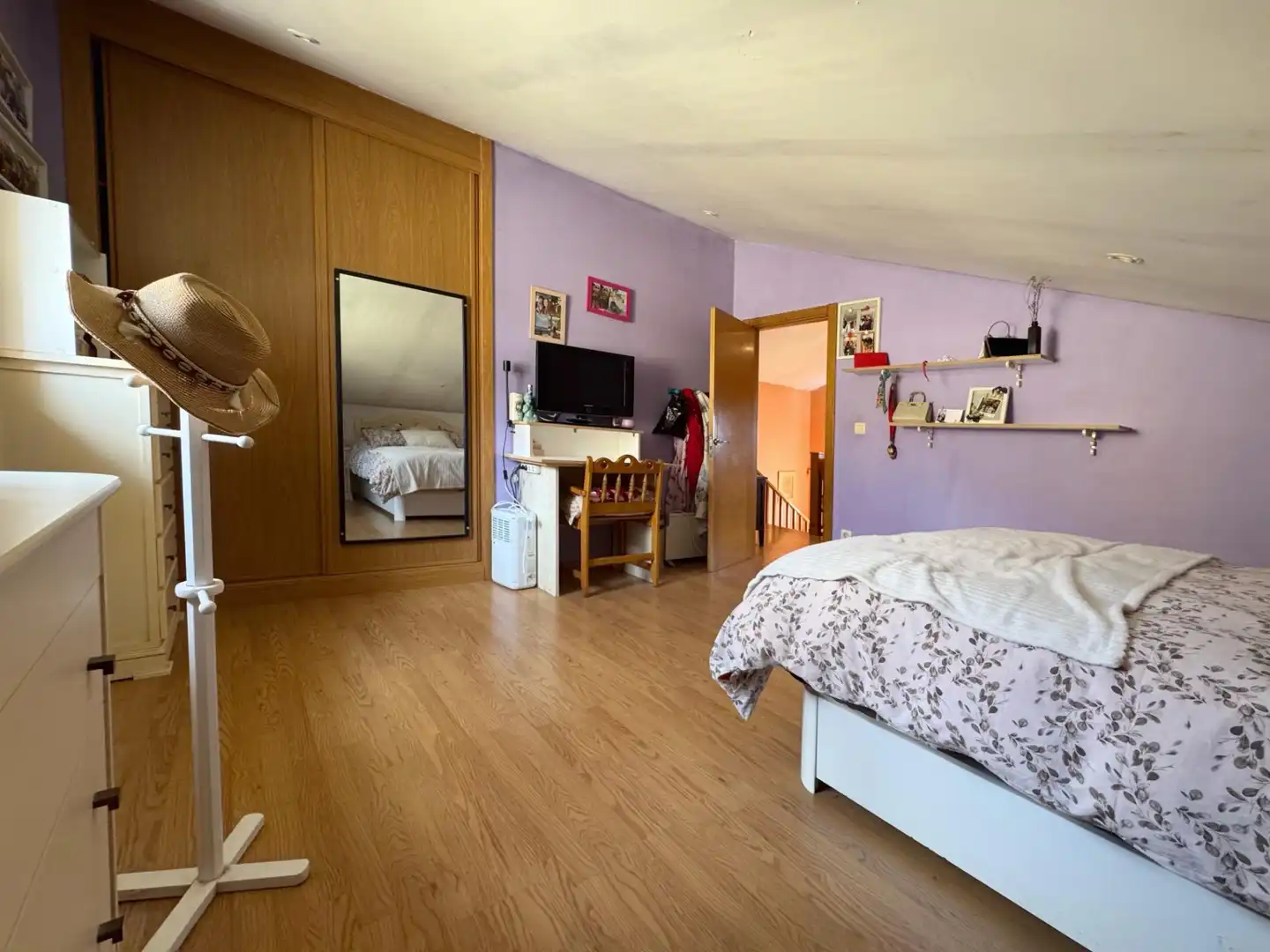 Bedroom of Houses for sale in Lalín  with Heating, Private garden and Furnished