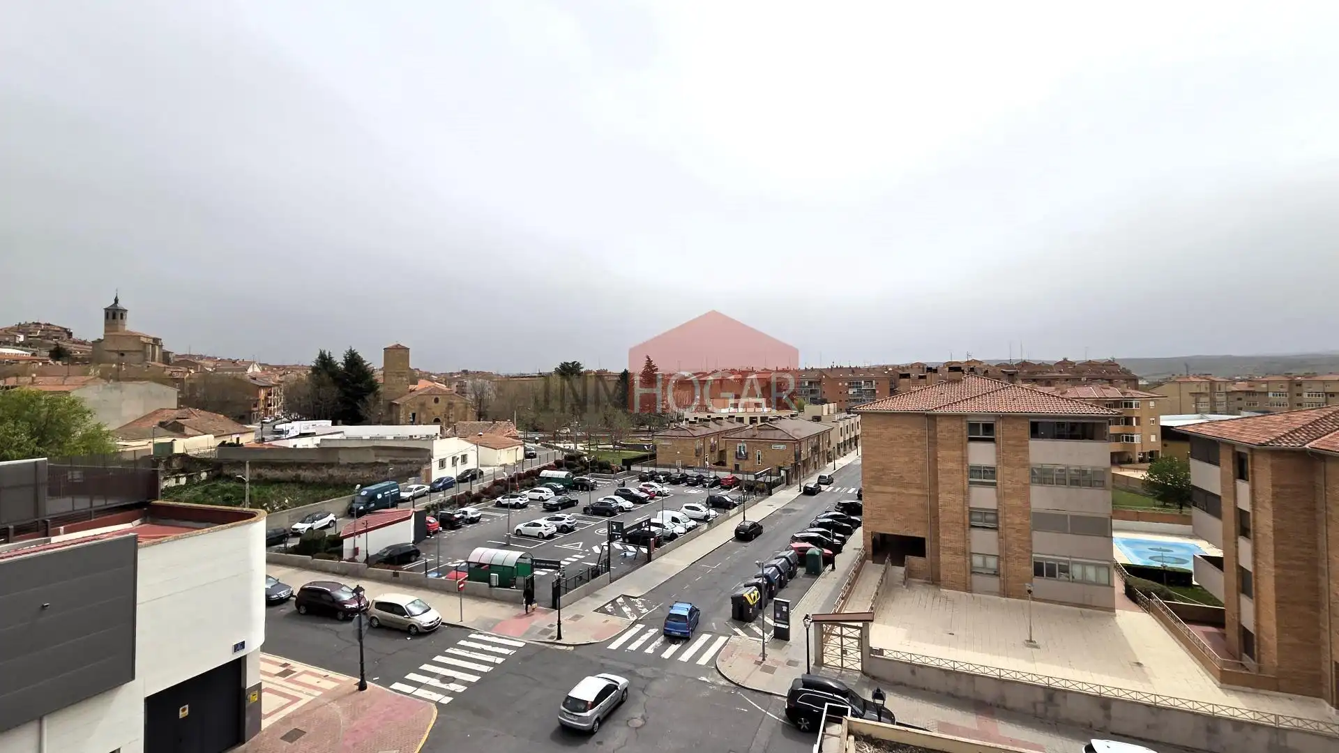 Parking de Piso en venta en Ávila con Calefacción, Terraza y Balcón