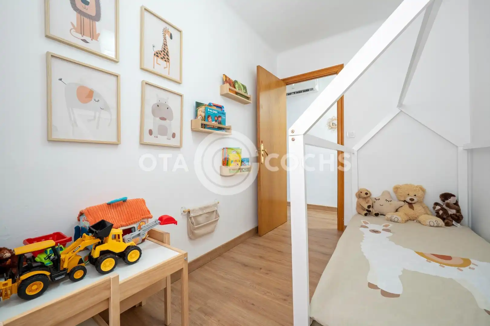 Flat for sale in Reus  with Air Conditioner, Balcony and Community pool
