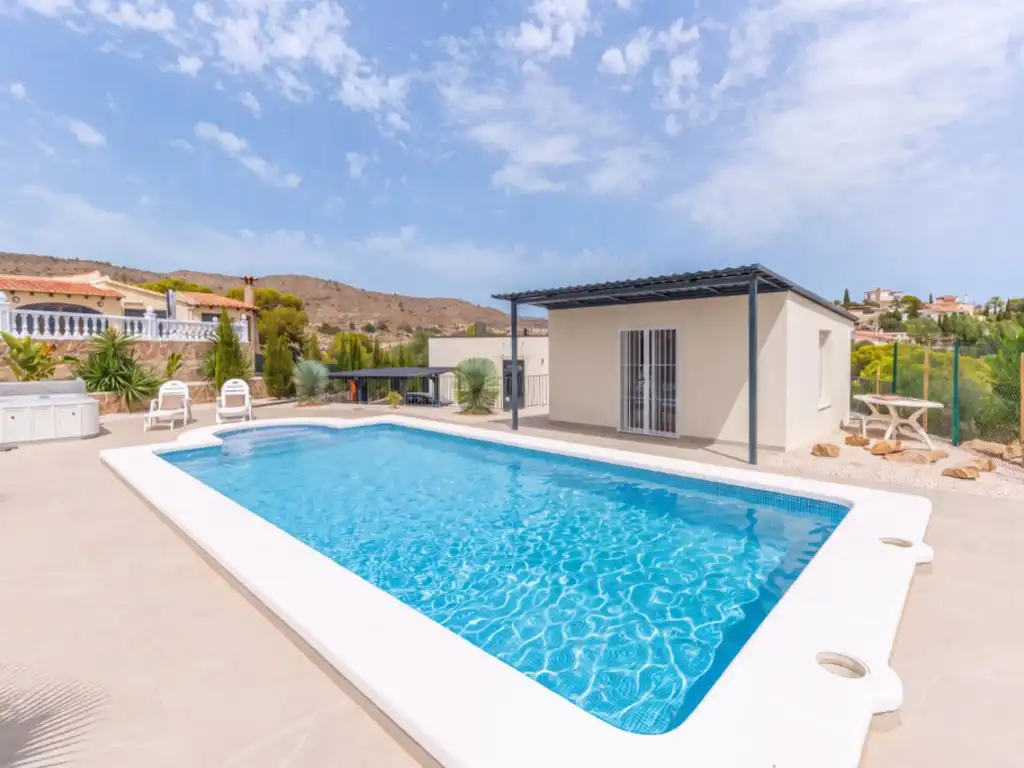 Swimming pool of Houses for sale in El Campello  with Air Conditioner, Swimming Pool and Furnished