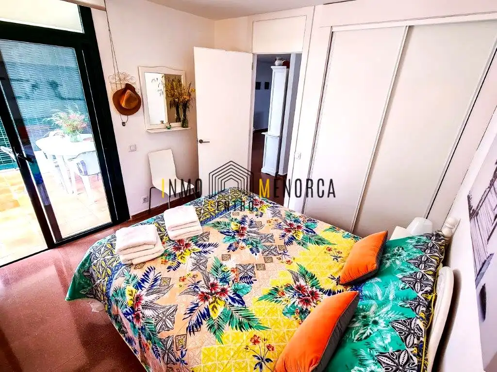 Dormitori de Apartament en venda en Ciutadella de Menorca amb Aire condicionat, Terrassa i Balcó