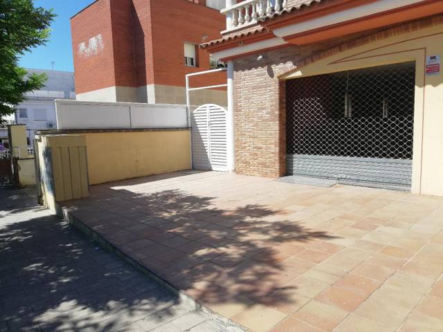 Local comercial en Alquiler en Segur de Calafell
