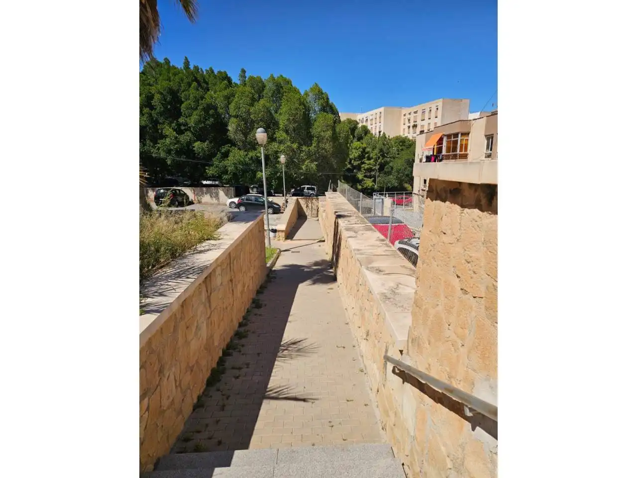 Vista exterior de Pis en venda en Alicante / Alacant amb Aire condicionat i Moblat