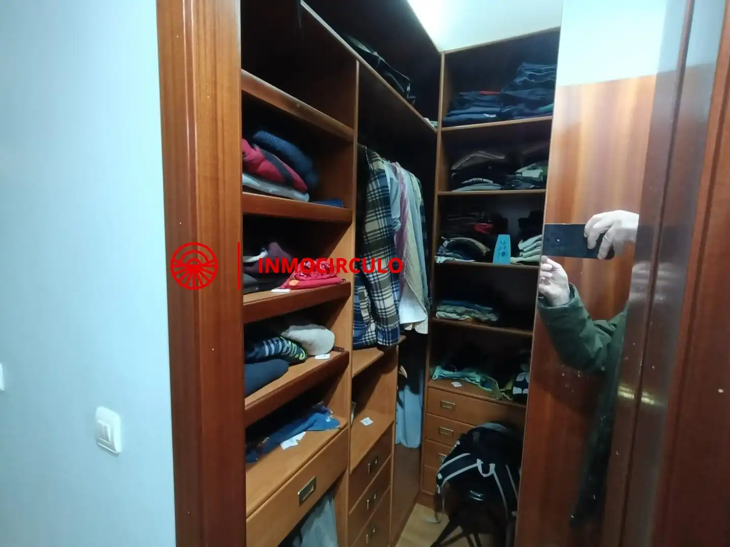 Habitación de Dúplex en venta en Burgos con Terraza