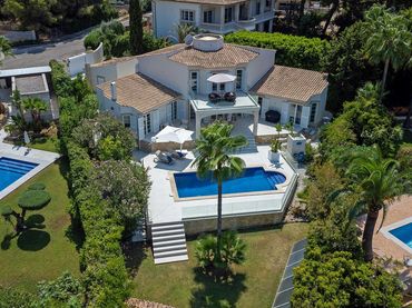 Villa avec balcon à vendre à Santa Ponça