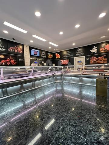 Local comercial en Venta en  Calle NEPTUNO 11, 11 en La Victoria - Puente Jardín