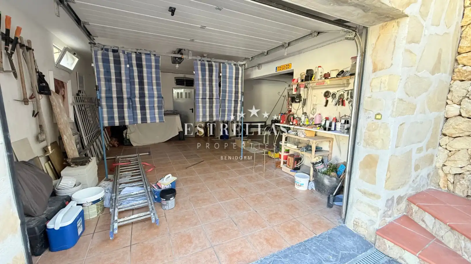 Casa o xalet en venda en La Nucia amb Aire condicionat, Calefacció i Jardí privat
