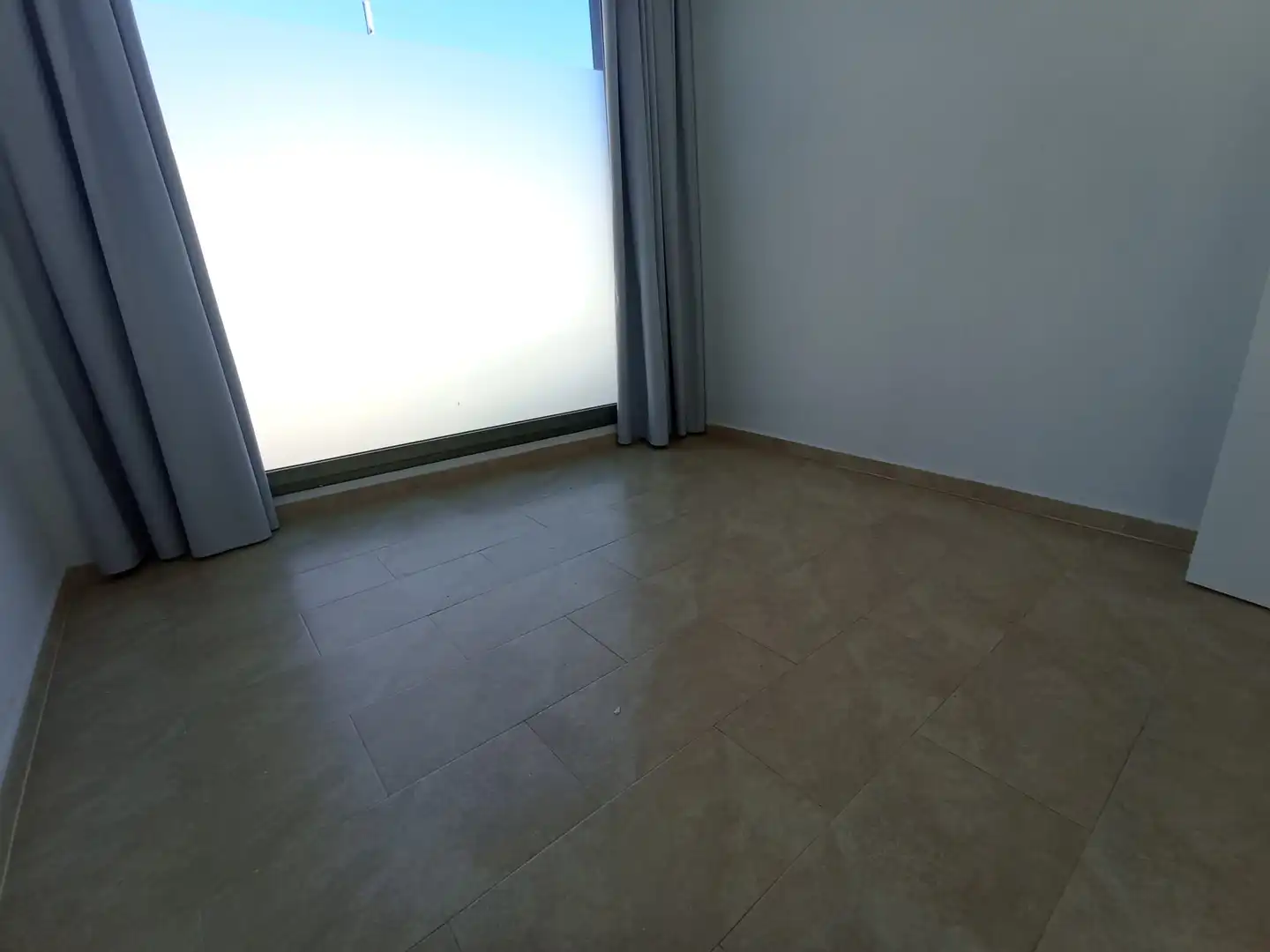 Local comercial en venda a C/ Isaac Peral, imagen 4