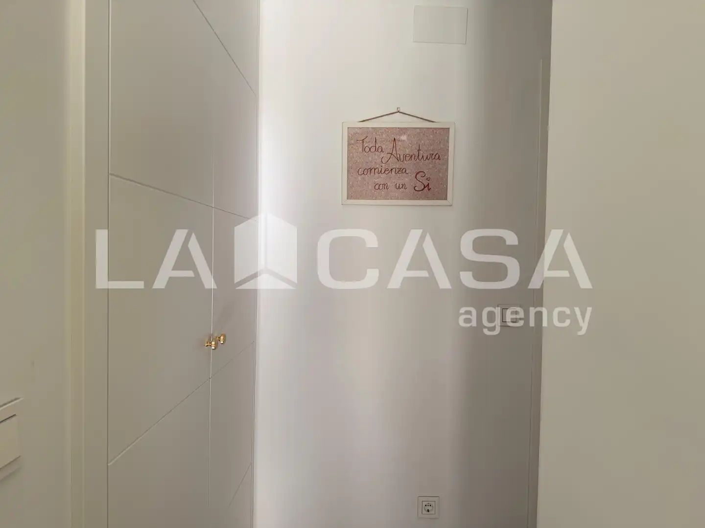 Casa adosada en venta en Dos Hermanas con Aire acondicionado y Piscina