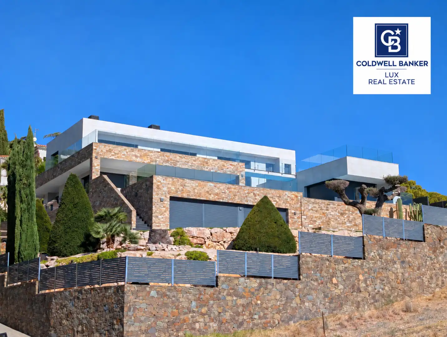 Maison avec piscine à vendre à N/A