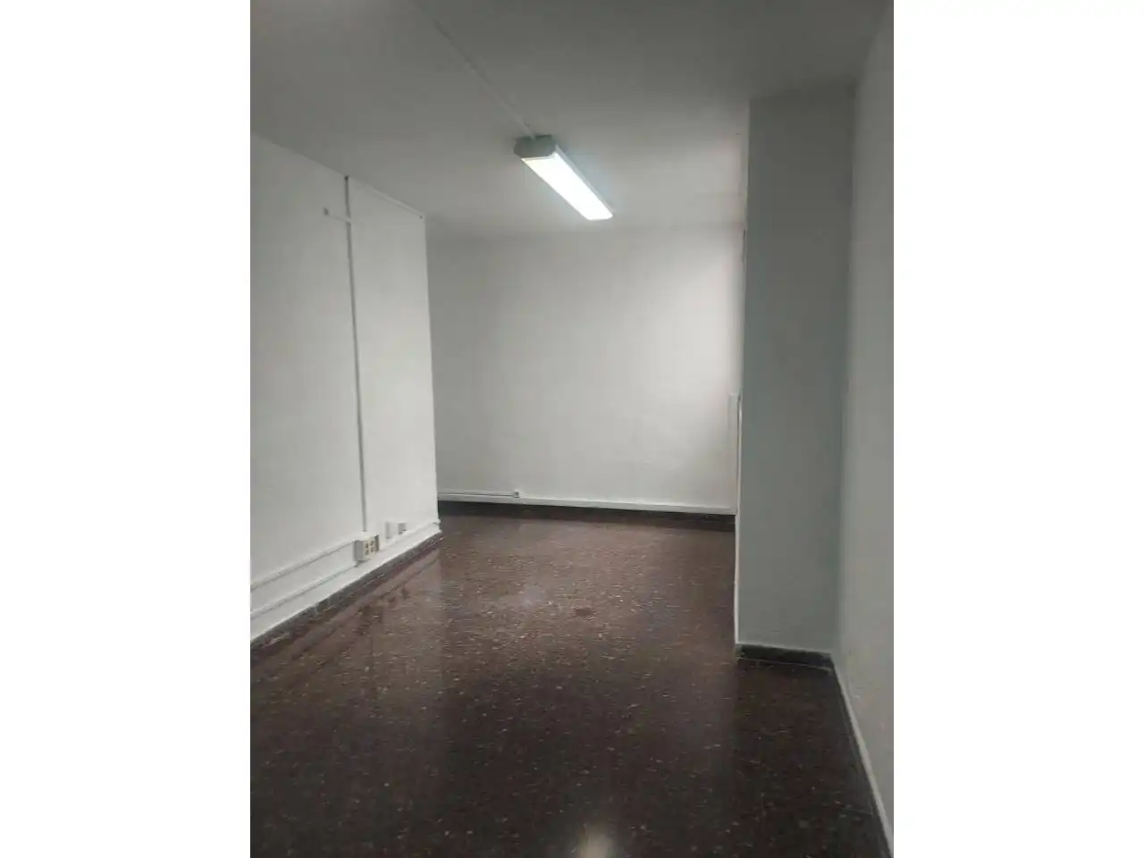 Oficina de alquiler en La Roqueta