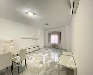 Flat to rent in Dos Hermanas  with Air Conditioner, Heating and Parquet flooring