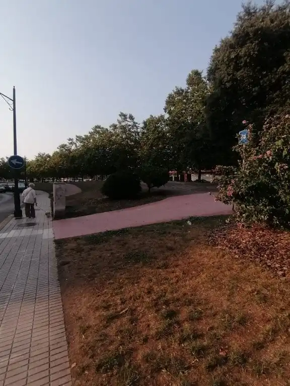 Pis en venda en Gijón  amb Moblat i Forn