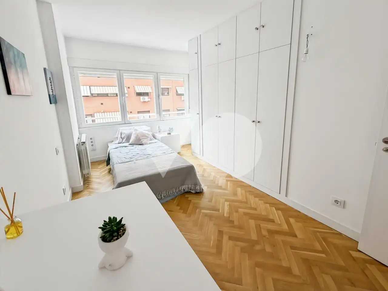 Habitación de Piso en venta en Madrid con Calefacción, Parquet y Terraza