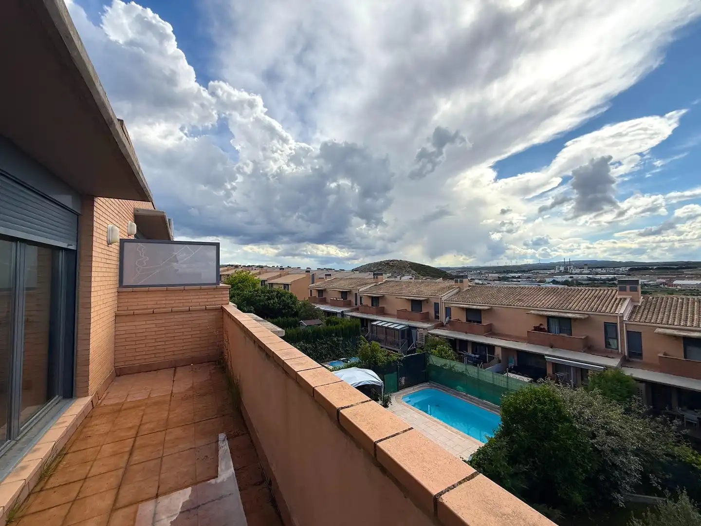Terraza de Casa adosada en venta en Cuarte de Huerva con Aire acondicionado, Calefacción y Jardín privado