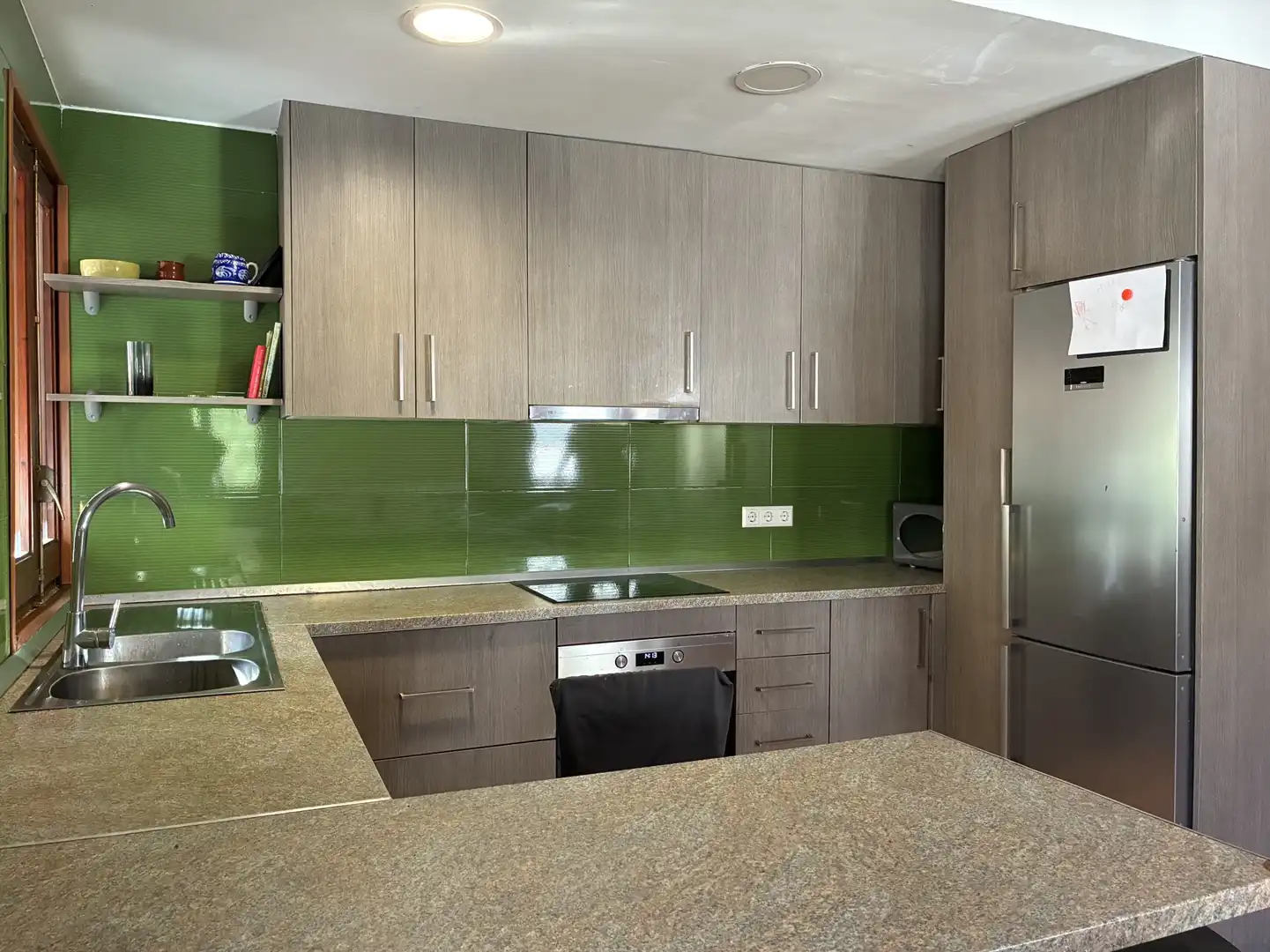 Cocina de Casa adosada en venta en Sant Feliu de Guíxols con Calefacción, Trastero y Balcón