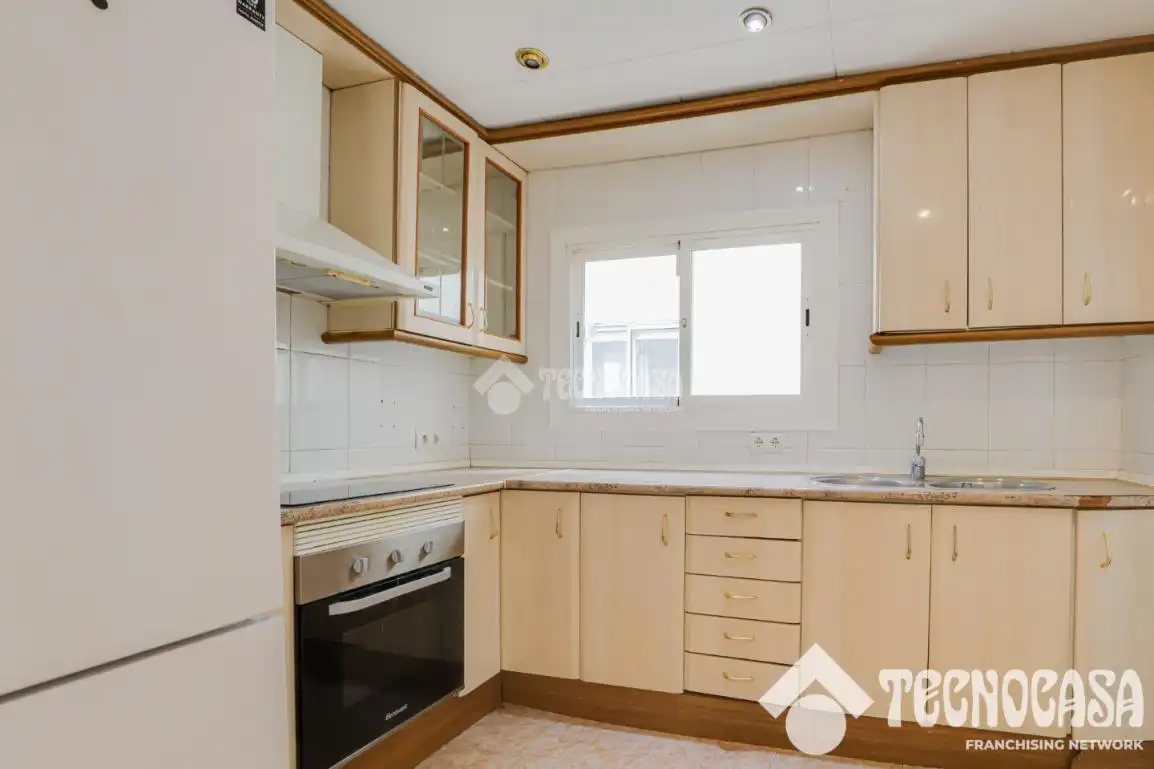 Kitchen of Attic for sale in Barcelona  with Heating and Terrace