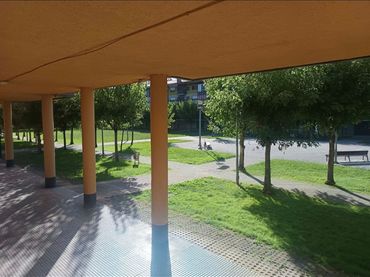 Pis amb ascensor en venda a Urbanización La Cantábrica
